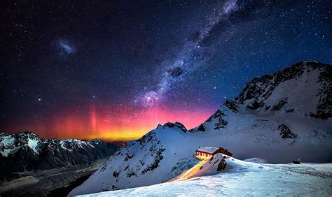  Le Trésor de la Nuit Étoilée: Un Voyage Mystique dans le Réel et l'Imaginaire